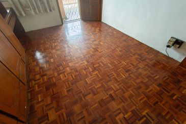 OUG/Happy Garden Freehold 2 Storey Terrace House For Sale