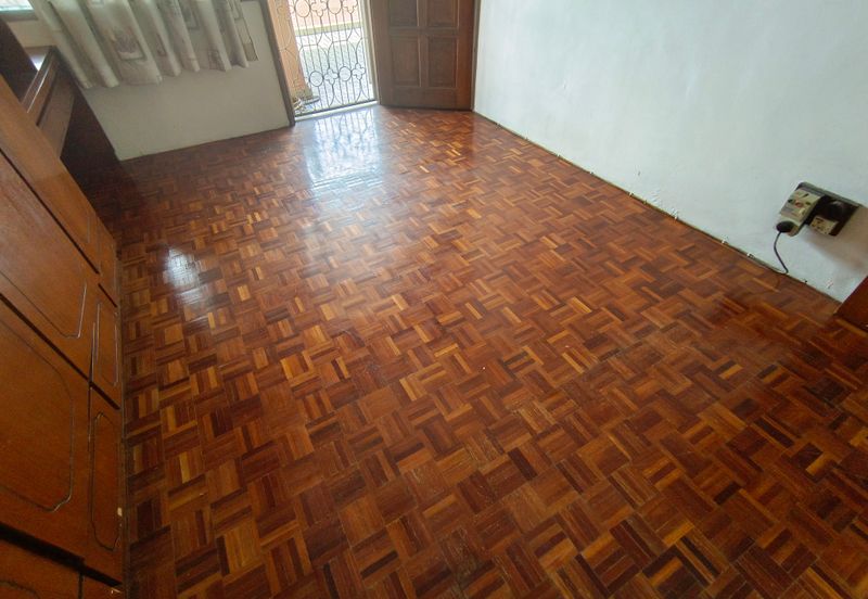 OUG/Happy Garden Freehold 2 Storey Terrace House For Sale