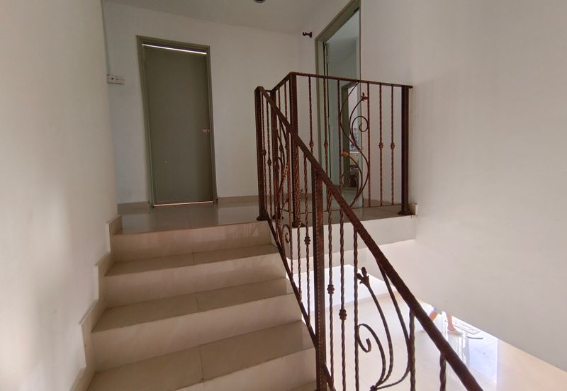 Oug 2 Storey Terrace Biggest Layout For Rent