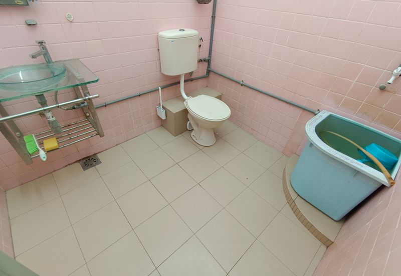 Oug 2 Storey Terrace Biggest Layout For Rent