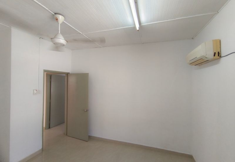 Oug 2 Storey Terrace Biggest Layout For Rent