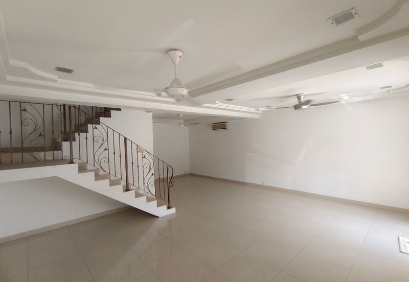 Oug 2 Storey Terrace Biggest Layout For Rent