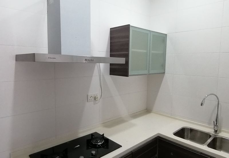 Oug/Happy Garden New Gated Guarded 4.5 Storey Terrace House For Rent