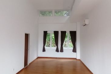 Oug/Happy Garden New Gated Guarded 4.5 Storey Terrace House For Rent