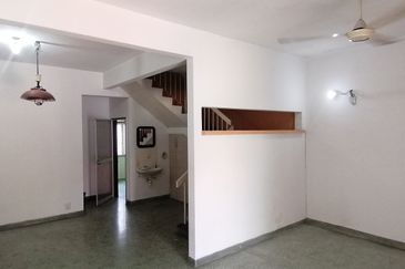 Oug 2 Storey Terrace Basic House For Sale