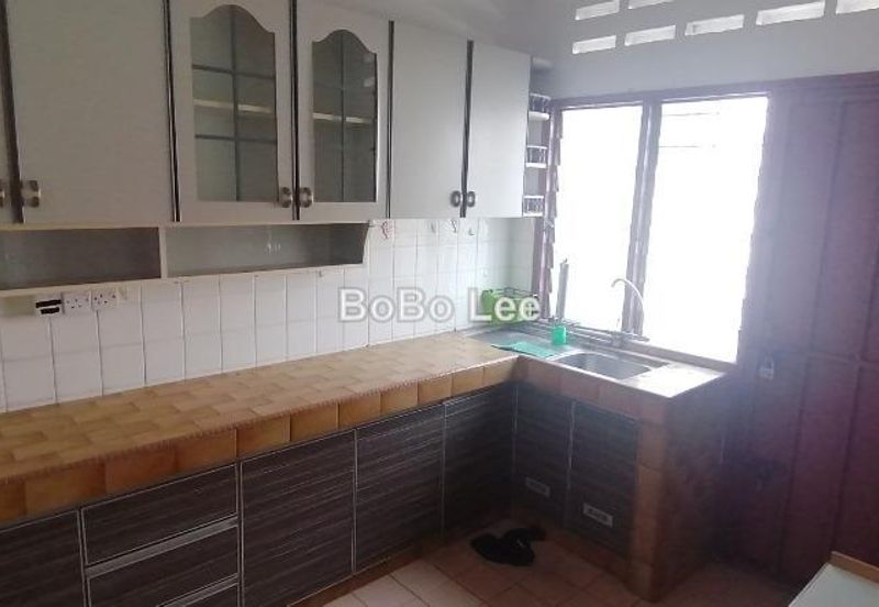 Oug 2 Storey Terrace Basic House For Sale