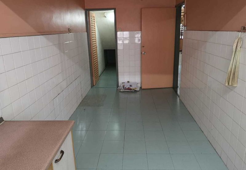 Oug 2 Storey Terrace House For Sale