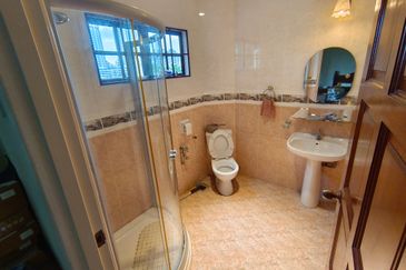 Taman Desa Jalan Kelang Lama 2 Storey Corner Full Furnished Bungalow For Rent