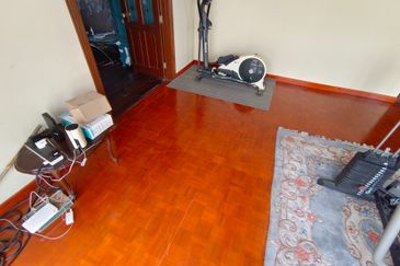 Taman Desa Jalan Kelang Lama 2 Storey Corner Full Furnished Bungalow For Rent