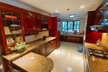 Taman Desa Jalan Kelang Lama 2 Storey Corner Full Furnished Bungalow For Rent