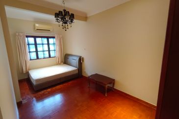 Taman Desa Jalan Kelang Lama 2 Storey Corner Full Furnished Bungalow For Rent