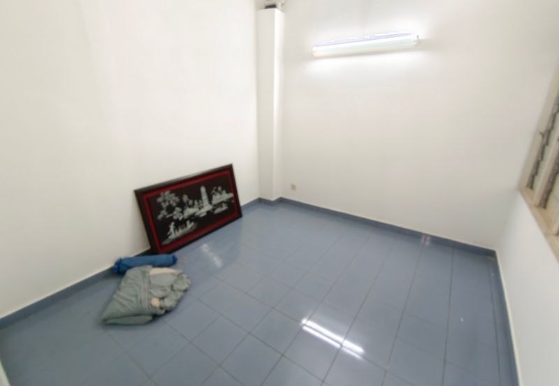 OUG 2 Storey Terrace Biggest Layout For Sale