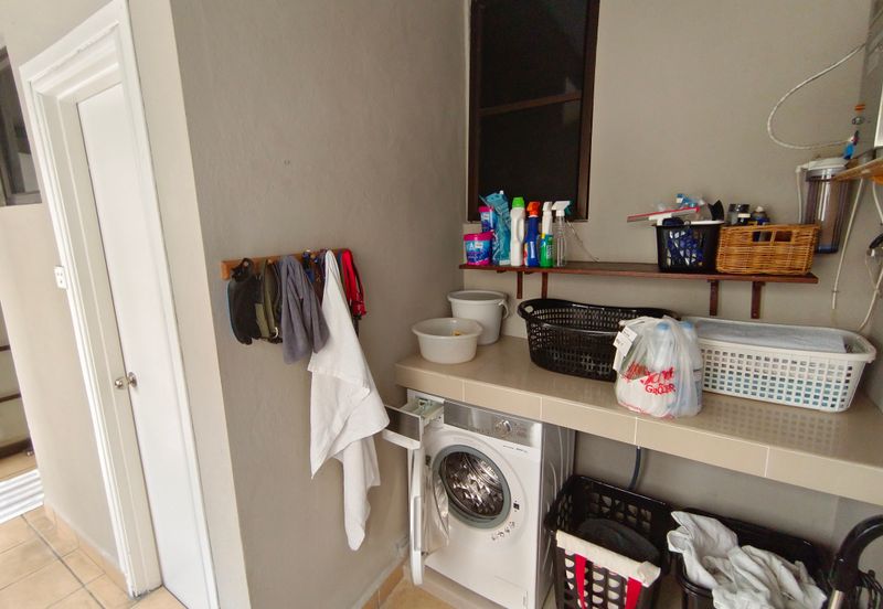 Oug/Taman Yarl 2 Storey Semi D Well Kept House For Sale