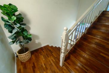 Oug/Taman Yarl 2 Storey Semi D Well Kept House For Sale