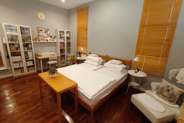 Oug/Taman Yarl 2 Storey Semi D Well Kept House For Sale