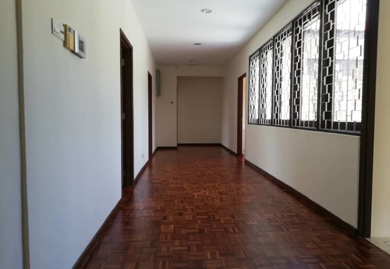 Oug/Taman Yarl Corner 2 Storey Bungalow For Sale