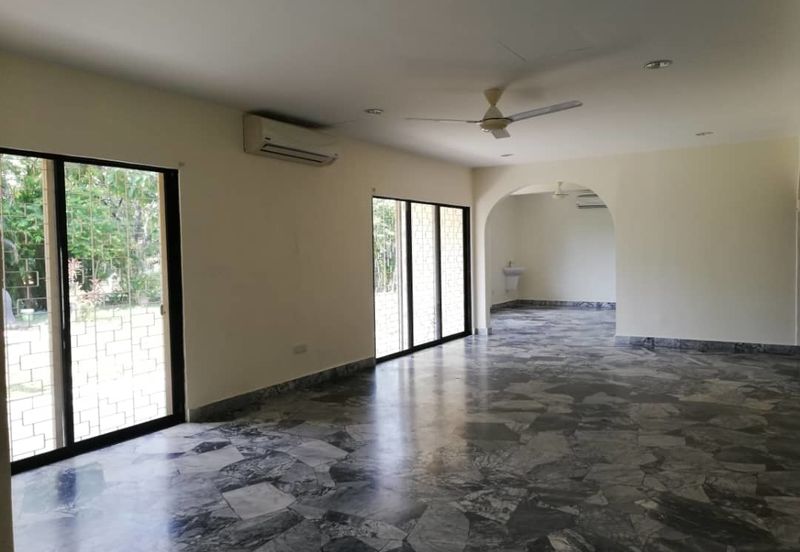 Oug/Taman Yarl Corner 2 Storey Bungalow For Sale