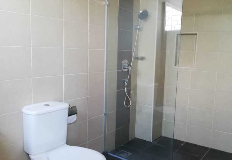 Oug/Taman Yarl Corner 2 Storey Bungalow For Sale