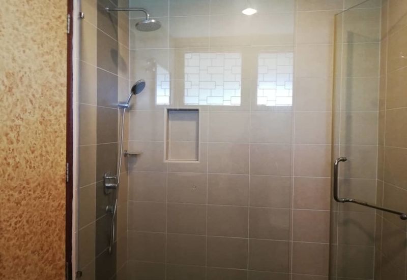 Oug/Taman Yarl Corner 2 Storey Bungalow For Sale