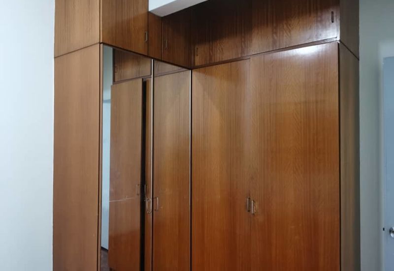 Oug 2 Storey Terrace House For Rent