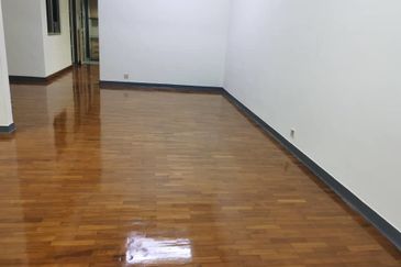 Oug 2 Storey Terrace House For Rent