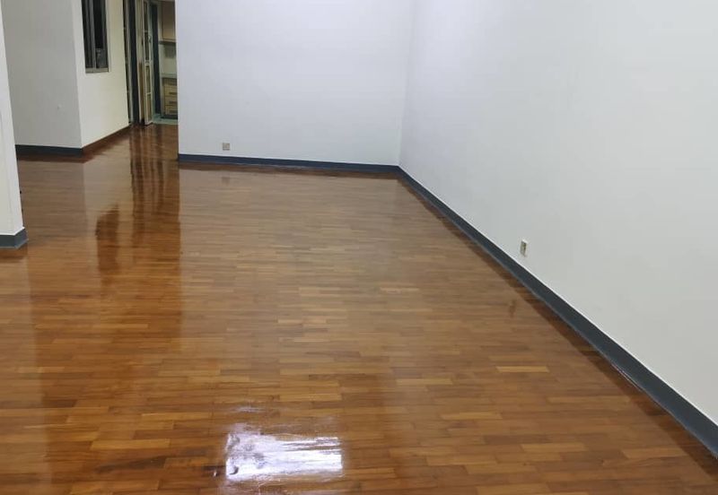 Oug 2 Storey Terrace House For Rent