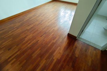 OUG/Salak South 3 Storey Corner Semi D For Rent