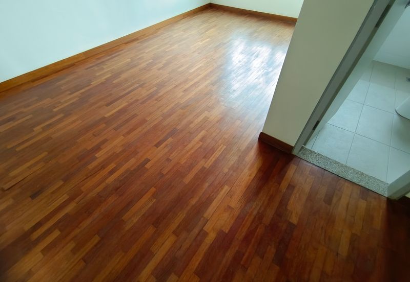 OUG/Salak South 3 Storey Corner Semi D For Rent