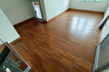 Oug/Salak South 3 Storey Corner Semi D For Sale