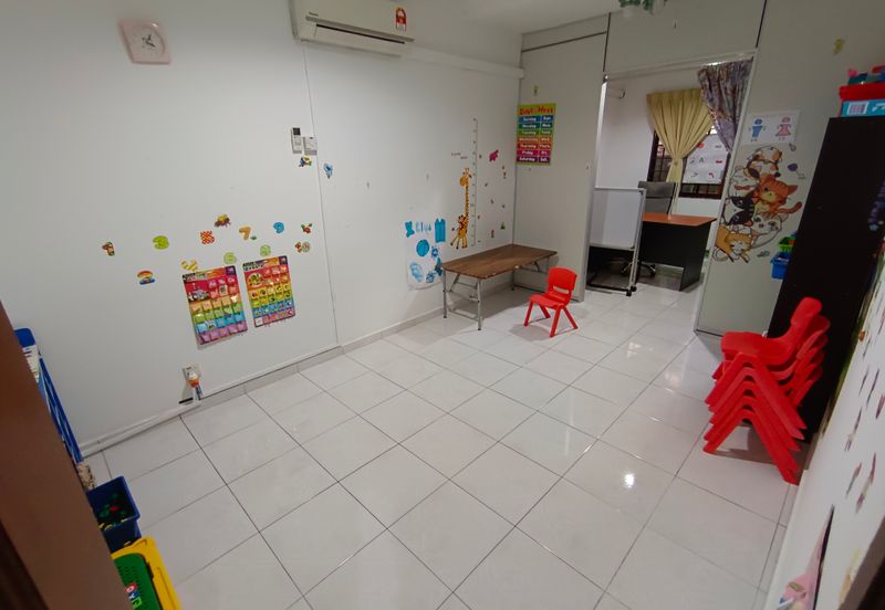 Oug 2 Storey Intermediate Semi D For Rent