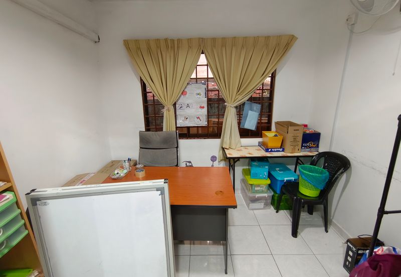 Oug 2 Storey Intermediate Semi D For Rent