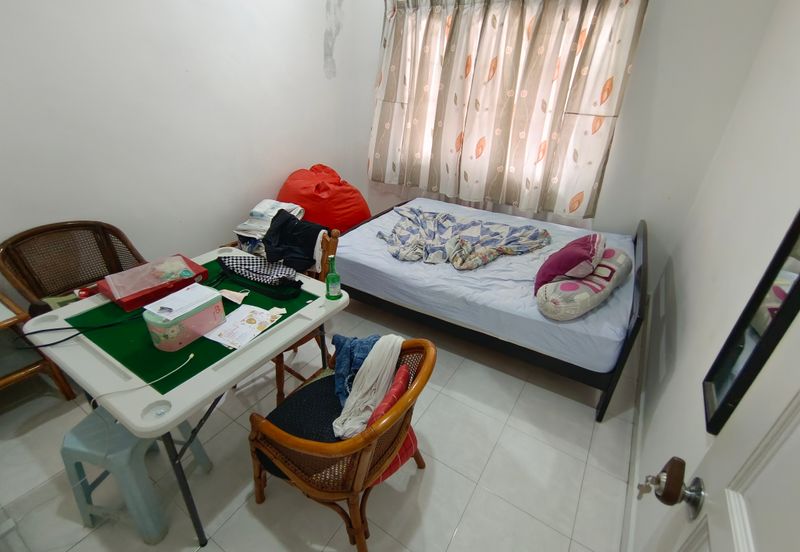 Oug 2 Storey Guarded Terrace House For Sale