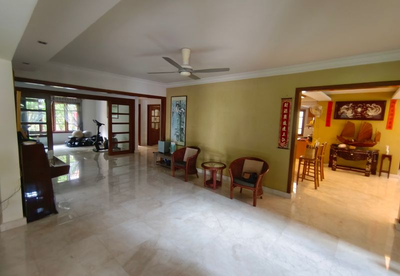 Oug Unique 2 Storey Bungalow For Sale