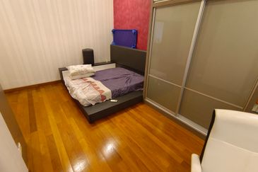 Oug Unique 2 Storey Bungalow For Sale