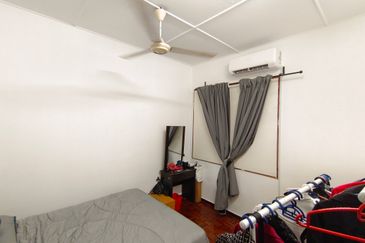 Oug 2 Storey Terrace Basic House For Rent