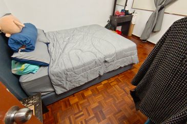 Oug 2 Storey Terrace Basic House For Rent