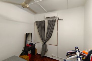 Oug 2 Storey Terrace Basic House For Rent