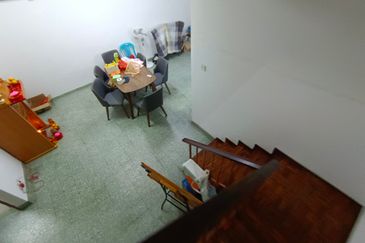 Oug 2 Storey Terrace Basic House For Rent