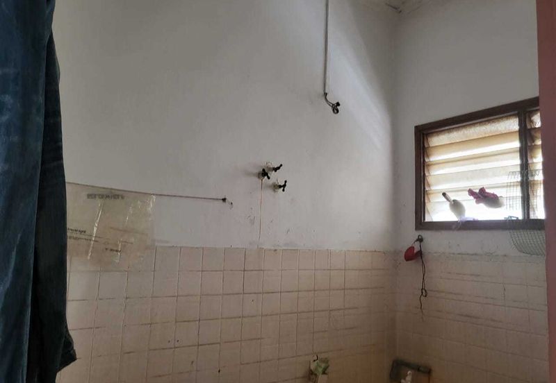 Oug 2 Storey Basic Terrace House For Sale