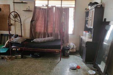 Oug 2 Storey Basic Terrace House For Sale