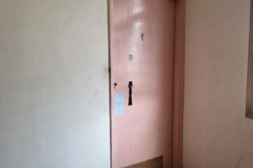 Oug 2 Storey Basic Terrace House For Sale