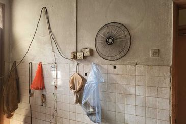 Oug 2 Storey Basic Terrace House For Sale