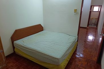 OUG Partial Furnished Terrace House For Sale