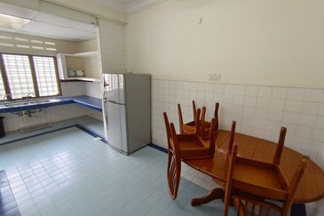 OUG Partial Furnished Terrace House For Sale