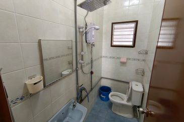 OUG Partial Furnished Terrace House For Sale