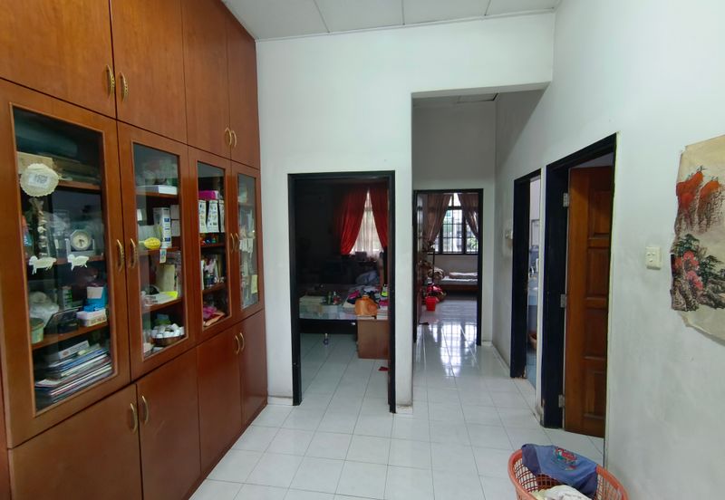 Oug/Tan Yew Lai 4 Storey Semi D Gated Guarded With High Hill View For Sale