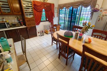 Oug/Tan Yew Lai 4 Storey Semi D Gated Guarded With High Hill View For Sale