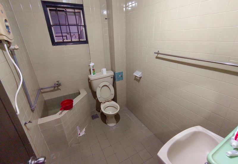 Oug/Tan Yew Lai 4 Storey Semi D Gated Guarded With High Hill View For Sale