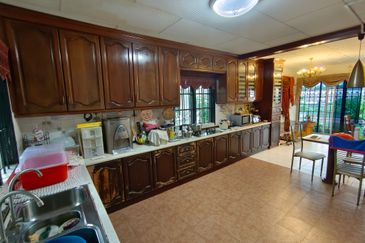 Oug/Tan Yew Lai 4 Storey Semi D Gated Guarded With High Hill View For Sale