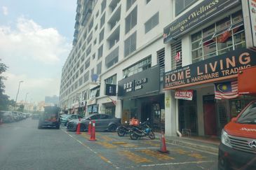 Parklane OUG Service Apartment